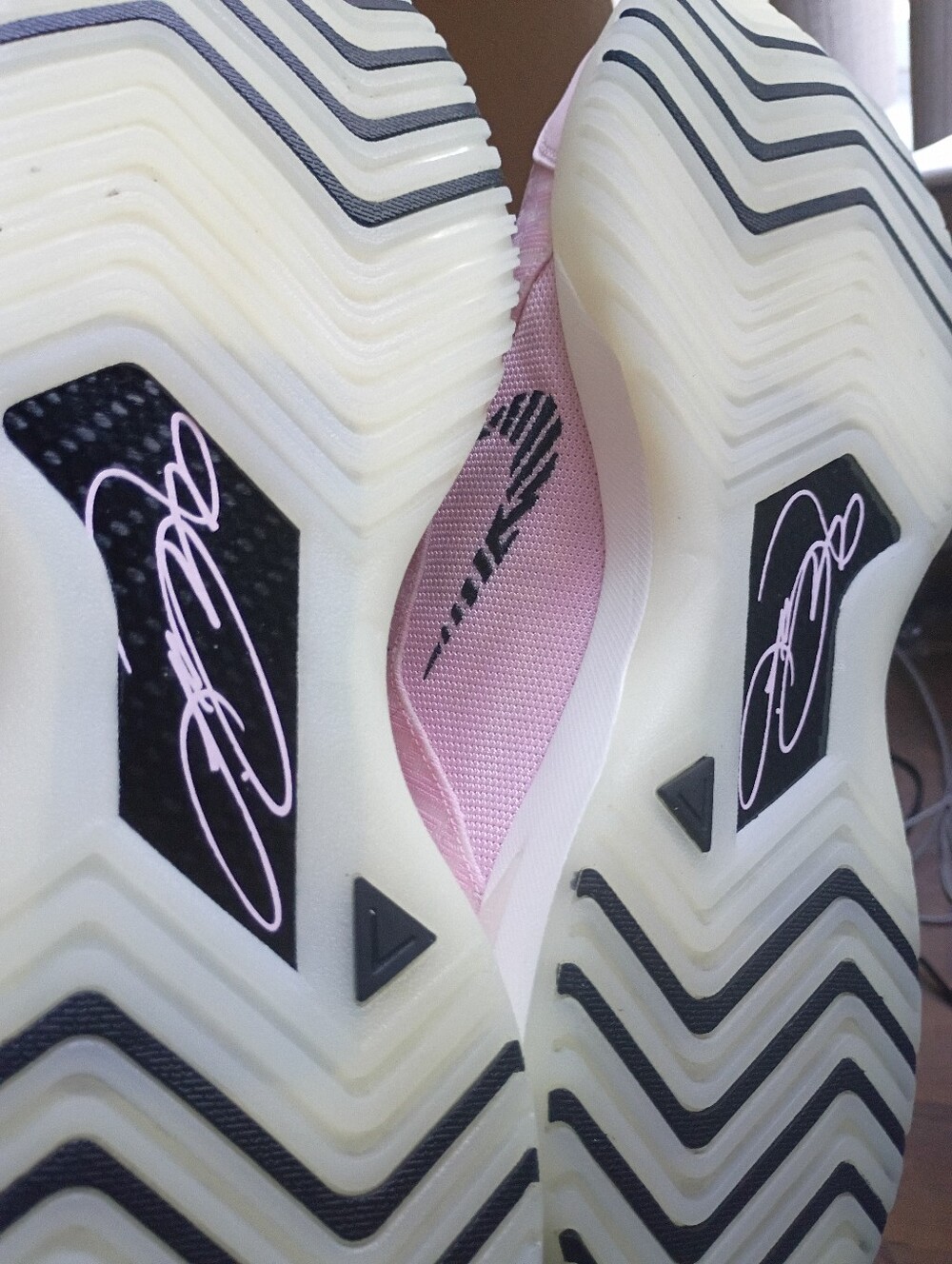 Hot Nike Men's NXXT Genisus LeBron Panther Pink Ball Shoes 12 - Picture 2 of 11